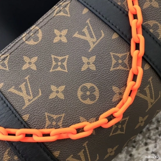 PAPILLON VUITTON LOUIS 0819